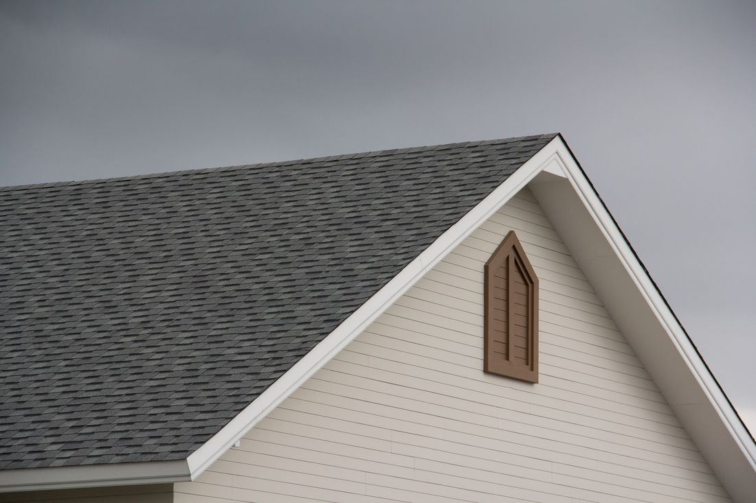 Fixins roofing work in Cimarron Hills